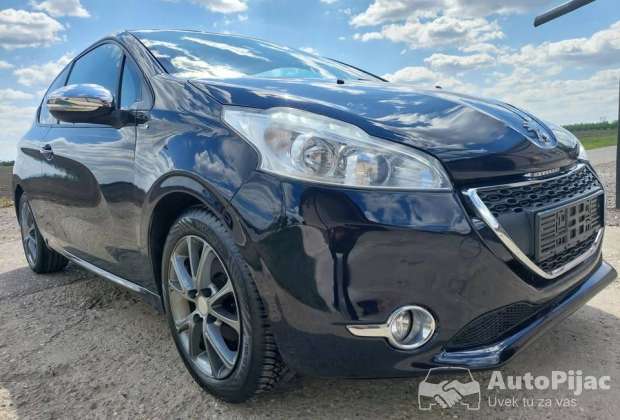 2013 Peugeot 208 1.6e-hdi style perla