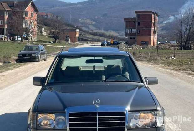 Mercedes-Benz 250D W124 1989 | Dizel | Sunroof | Alu felne | Zamena