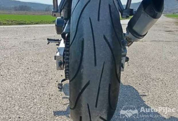 Kawasaki Zr 7