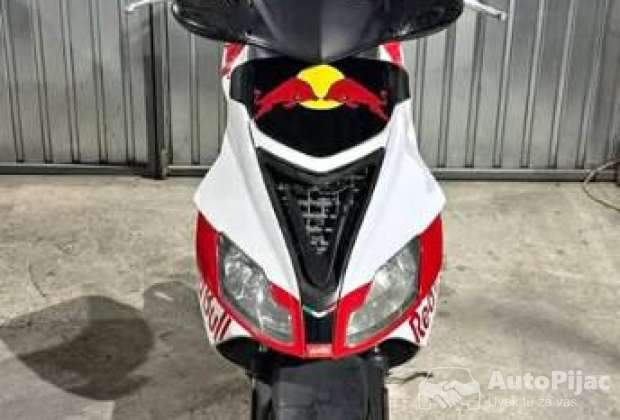 aprilia_sr3_50_1_polovni_automobili_autopijac.rs