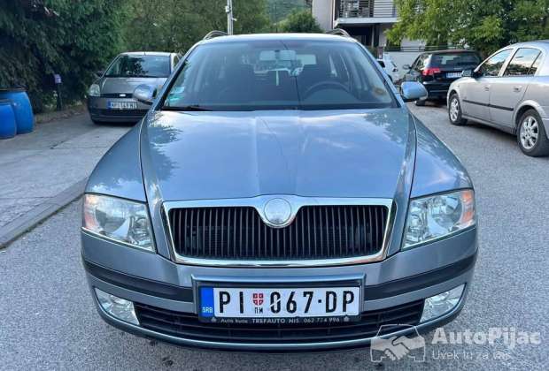 Na prodaju skoda oktavia