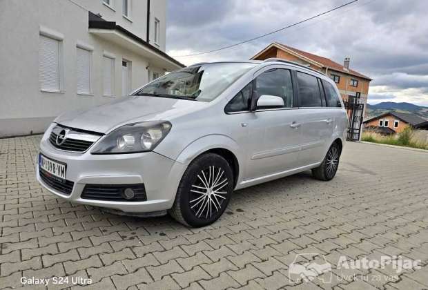 Opel zafira 1.9cdti 88kw 2006g 7sedista dobro stanje Servisi urađeni turbina servisirata može zamena