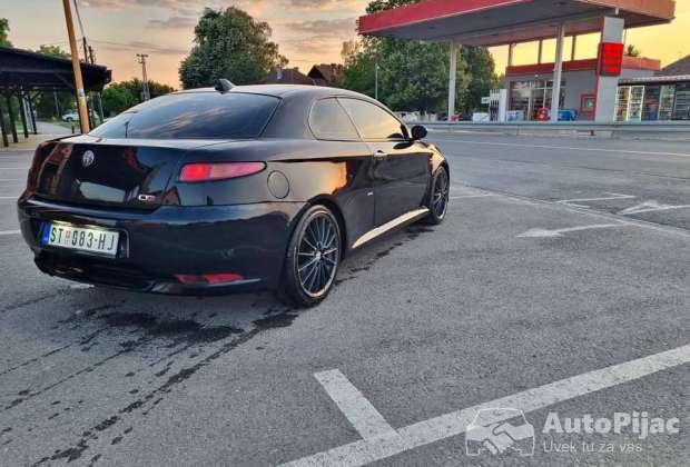 Alfa Romeo Gt q2