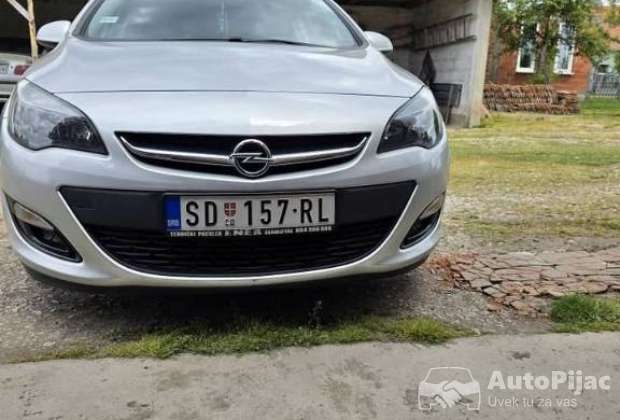 Opel Astra J 2015
