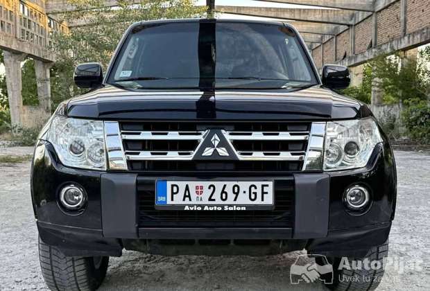 Mitsubishi Pajero 3.2 DID N1 2011g registrovan Vlasnik lično tel
