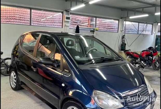 Yamaha i A klasa za skuplji motor. Oboje u odlicnom stanju
