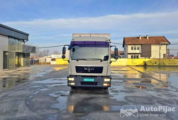 u_ponudi_vise_kamiona_poziv_na_broj_1_polovni_automobili_autopijac.rs