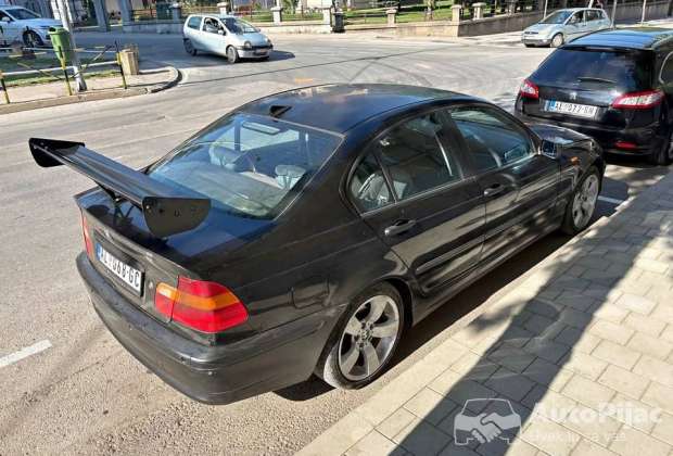 bmw_318d_20_116ks_2002_1_polovni_automobili_autopijac.rs