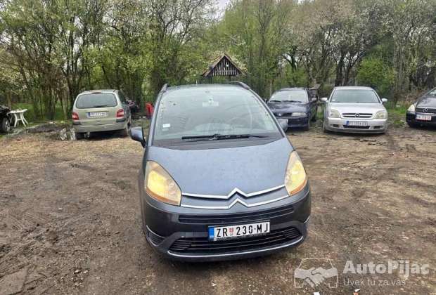 citroen_c4_pikaso_vlasnik_1_polovni_automobili_autopijac.rs