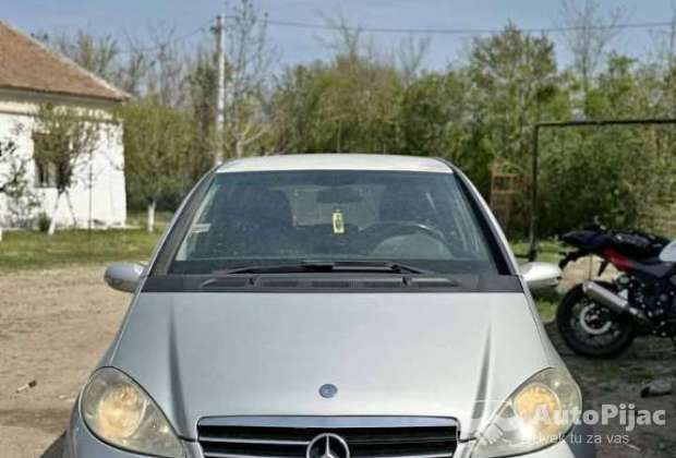 Mercedes a180