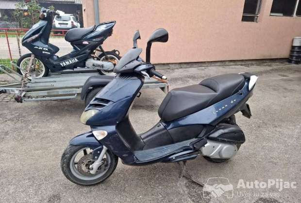 Aprilija leonardo 250