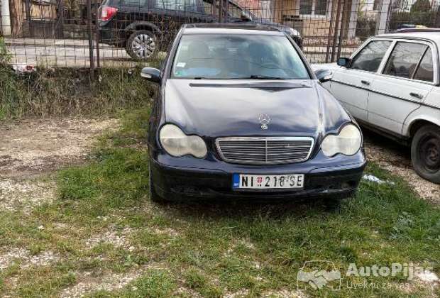 Mercedes C 180 2004 – Benzin, 2.0L