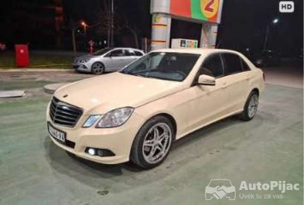 Mercedes E klasa 2.2 dizel automatik 2011