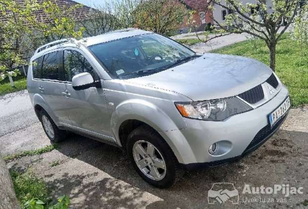 prodajem_menjam_za_skuplji_auto_ispravan_uradjen_v_1_polovni_automobili_autopijac.rs