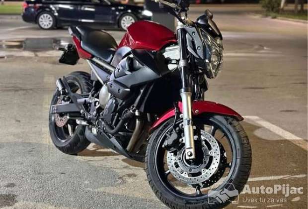 YAMAHA XJ6n