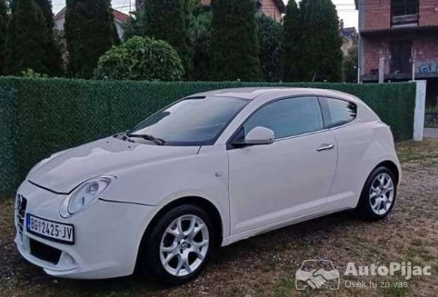 14_benzinplin_2010god_1_polovni_automobili_autopijac.rs