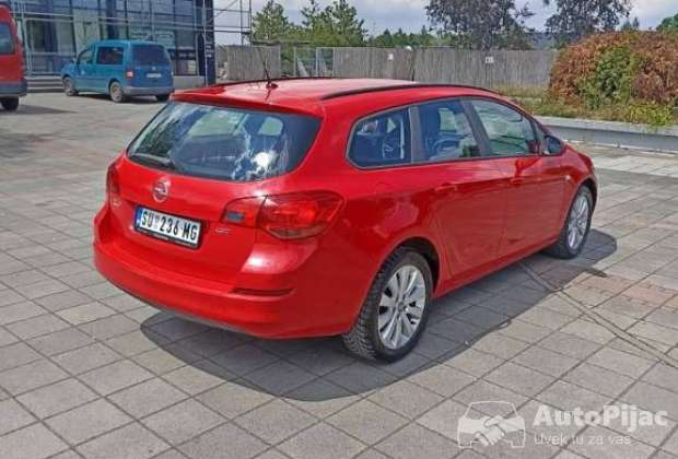 opel_astra_j_17_cdti_karavan_2011_god_1_polovni_automobili_autopijac.rs