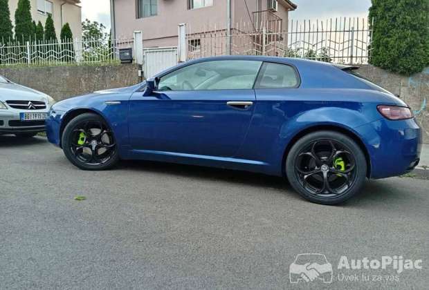 Alfa Romeo Brera