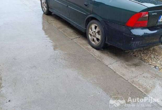 2000 Opel vektra