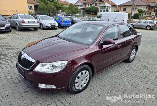 Škoda-Oktavia 1.4 benzin