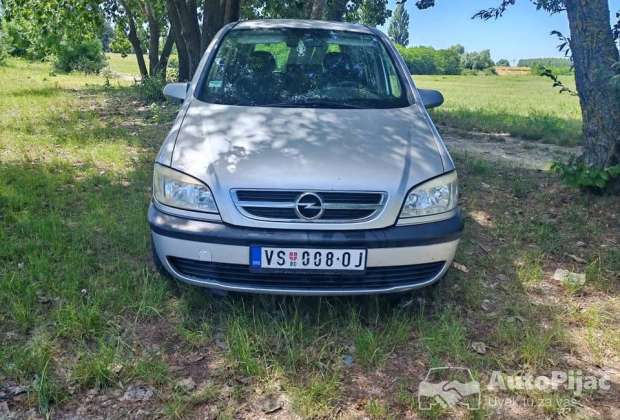 Zafira 2.0,74 kw,05 god, RESTAJLING,reg do novembra, klima  radi sve ispravno, može zamena!