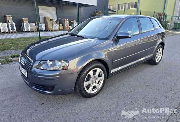 Audi A3 1.6 FSI 2004g