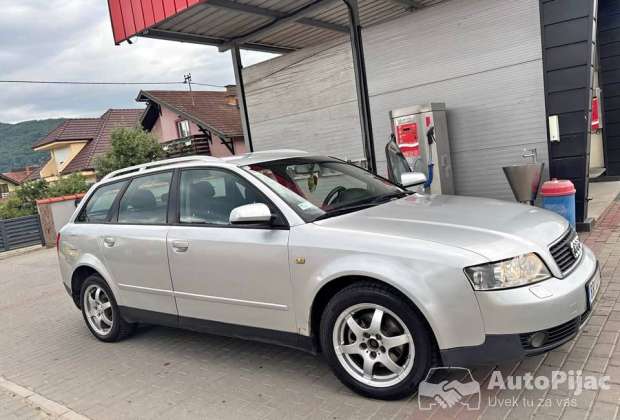 Audi A4 B6 1,9 TDI 2003 godiste 96kw