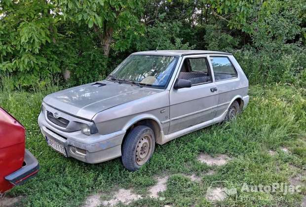 Koral In 2000 delovi ili ceo 200e