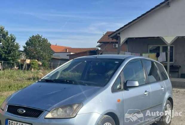Ford fokus .1.6 dci.    2004 god