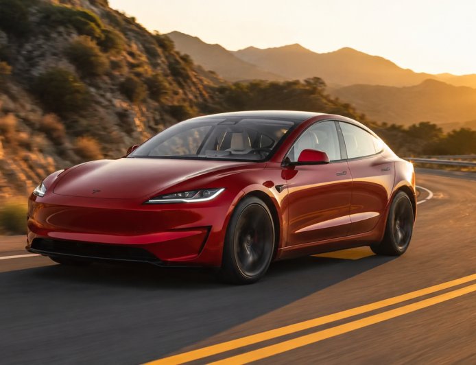 Tesla Model 3 Performance (2026): električna raketa koja košta kao premium limuzina
