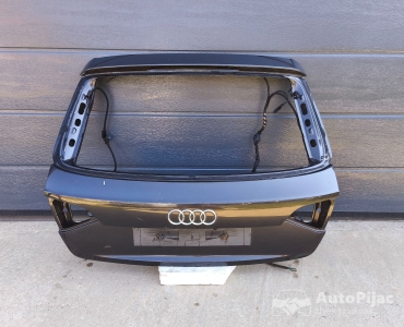 Audi a4 b8 gepek vrata