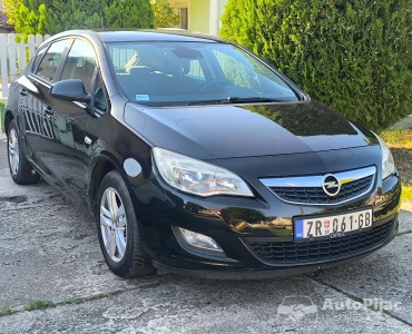 Opel Astra J 1.3 cdti