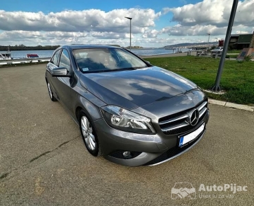 Mercedes Benz A 180 																											2014. godište