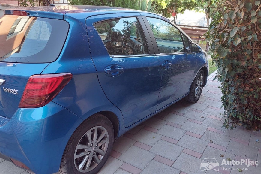 Toyota Yaris 2015 polovni automobili