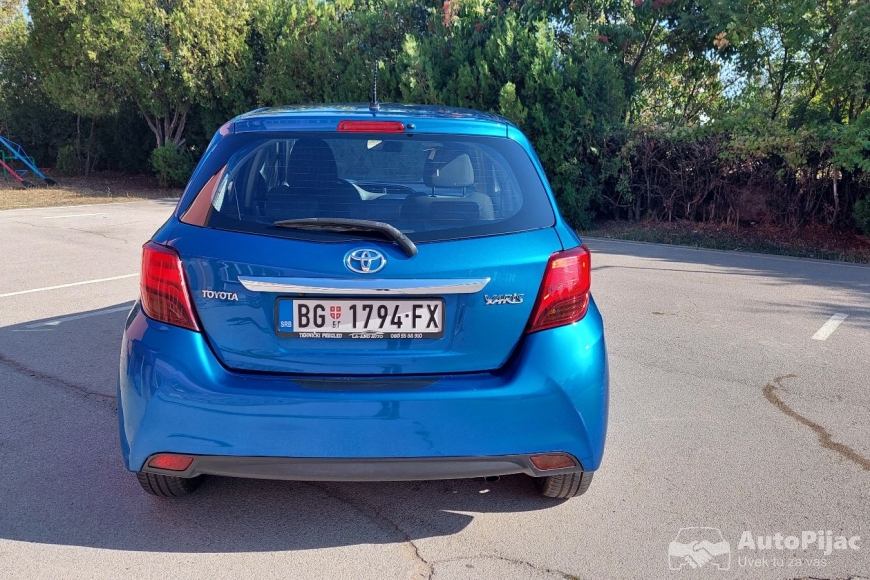 Toyota Yaris 2015 polovni automobili
