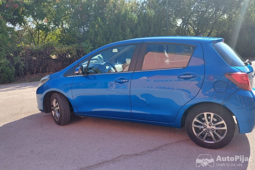 Toyota Yaris 2015 polovni automobili