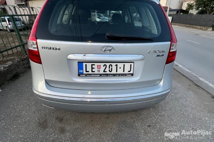 Hyundai i30 Karavan 1.6 CRDi (2010) 3