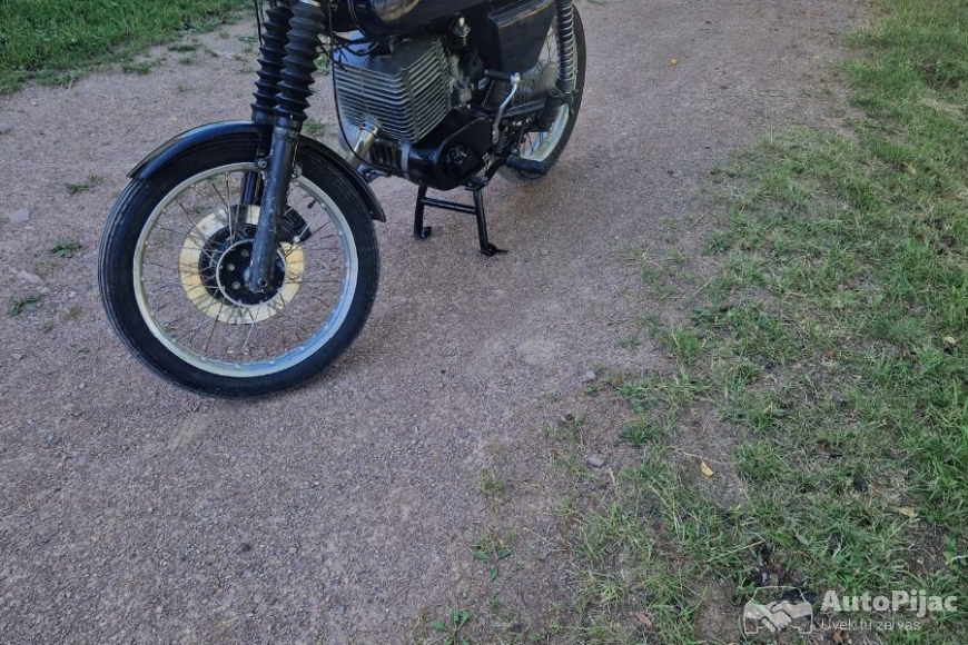 MZ 250 kubika motor 3