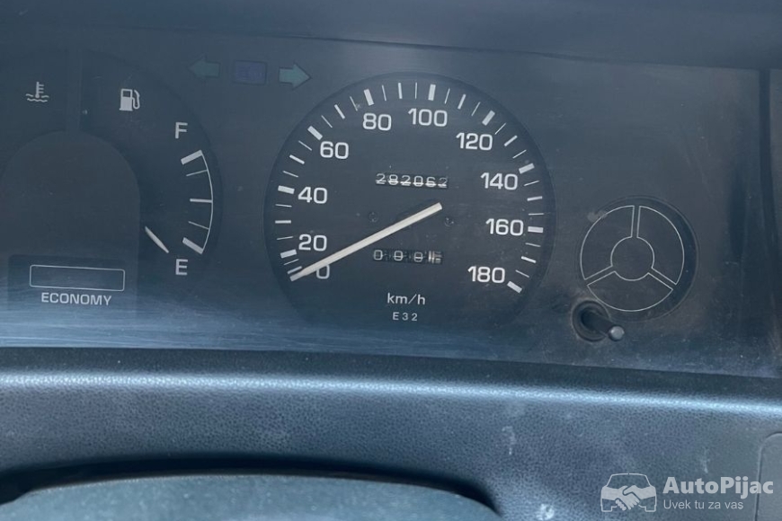 Toyota Corolla SEDAN 1990 auto pijac 2