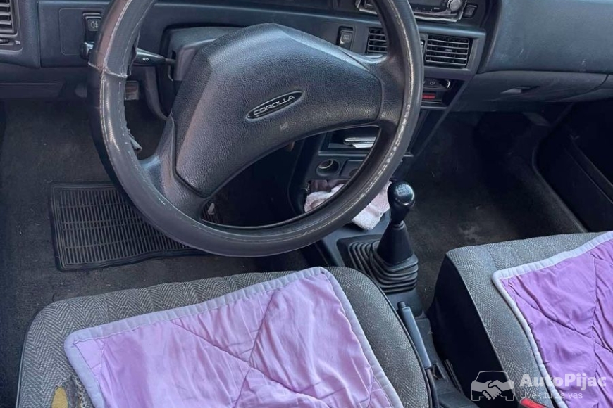 Toyota Corolla SEDAN 1990 auto pijac 5