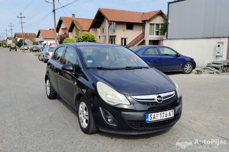 Opel corsa 1.3 dizel 2011 godina polovni automobili 17