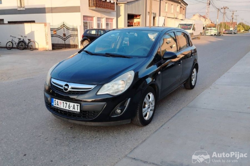 Opel corsa 1.3 dizel 2011 godina polovni automobili 2