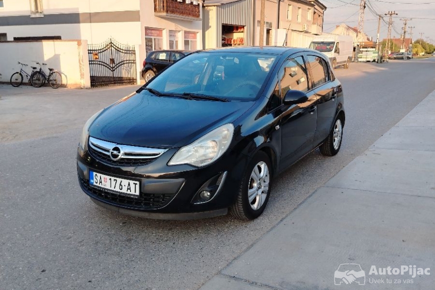 Opel Corsa D 2011