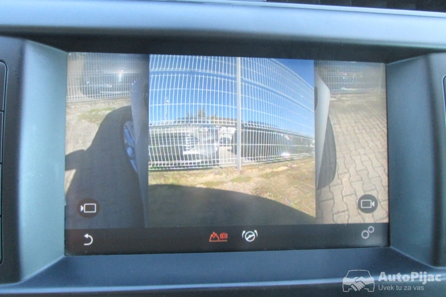 Land Rover Discovery 2018 auto pijac 20