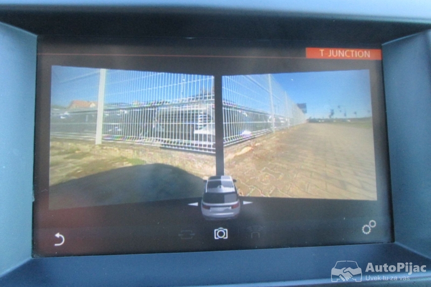 Land Rover Discovery 2018 auto pijac 24