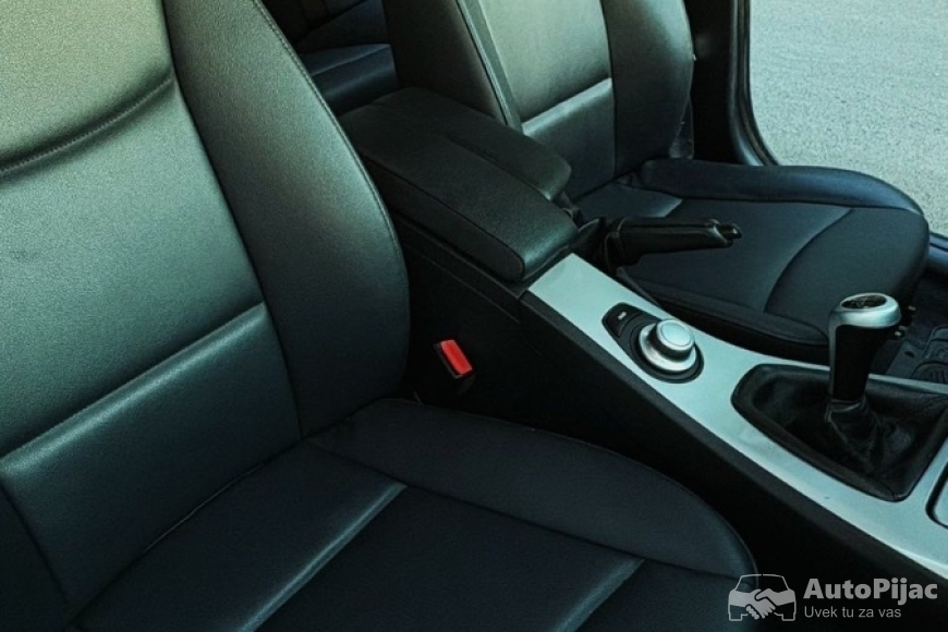 BMW 318d 2008 karavan auto pijac 12