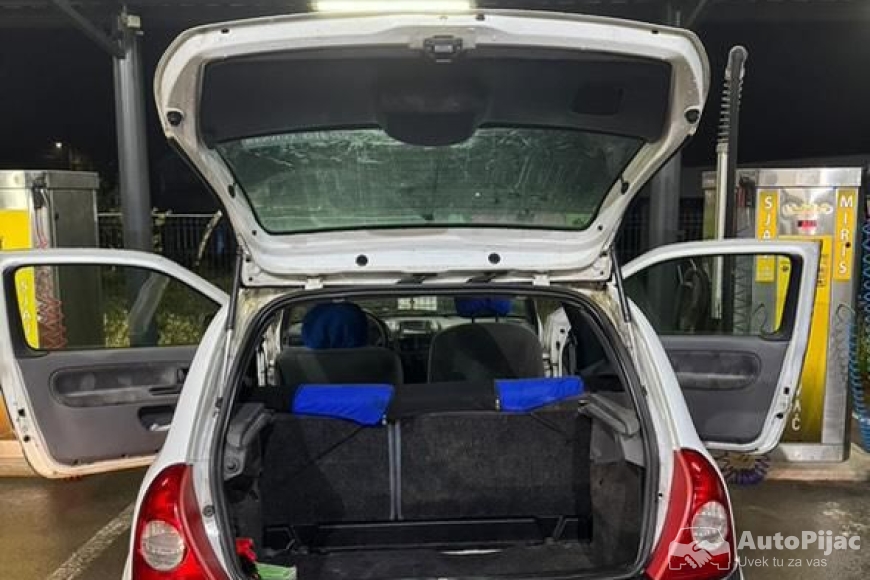 Renault Clio 1.2 benzin, 2002 polovni automobili 3