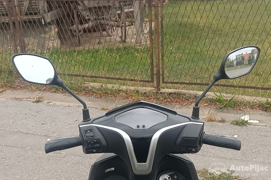 SYM FNX 125 2021 auto pijac 