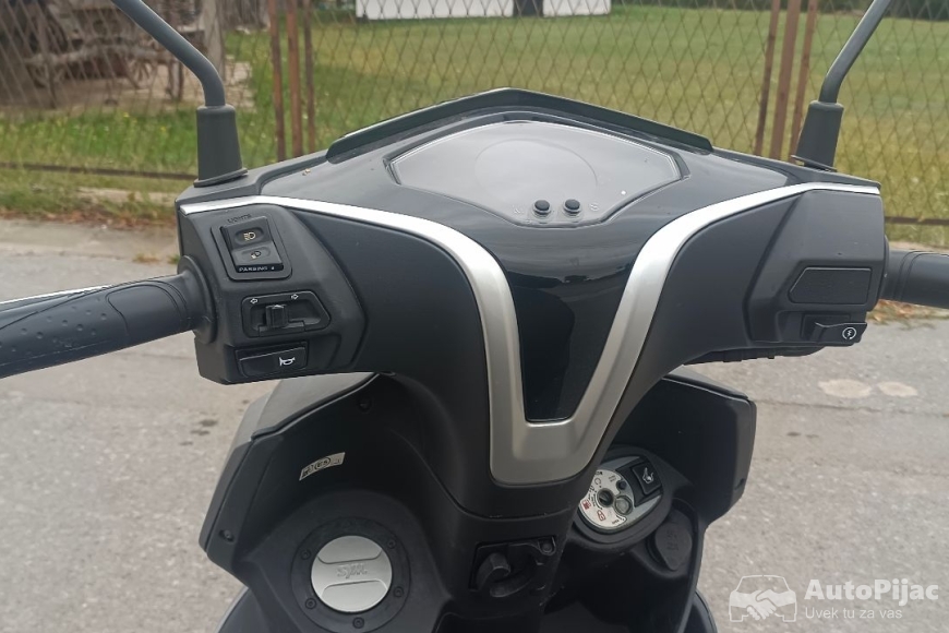 SYM FNX 125 2021 auto pijac 1