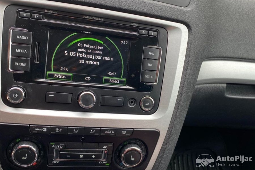 Škoda Octavia Scout 2012 auto pijac 10